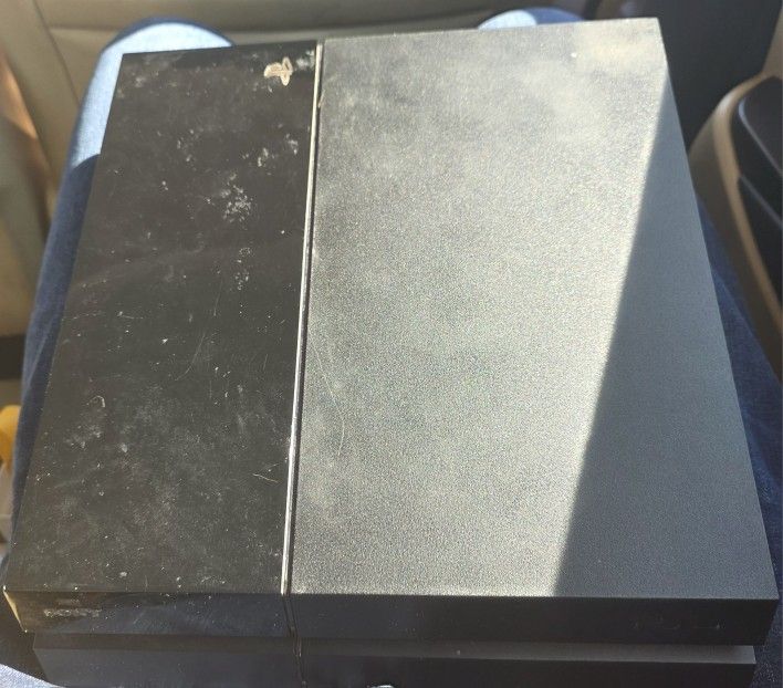 PS4 (Broken) + 2 DualShock Controllers