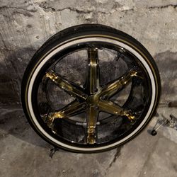 26 Inch Chrome And Gold Rims