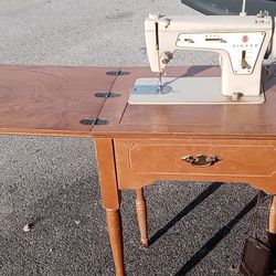 Singer Sewing Machine