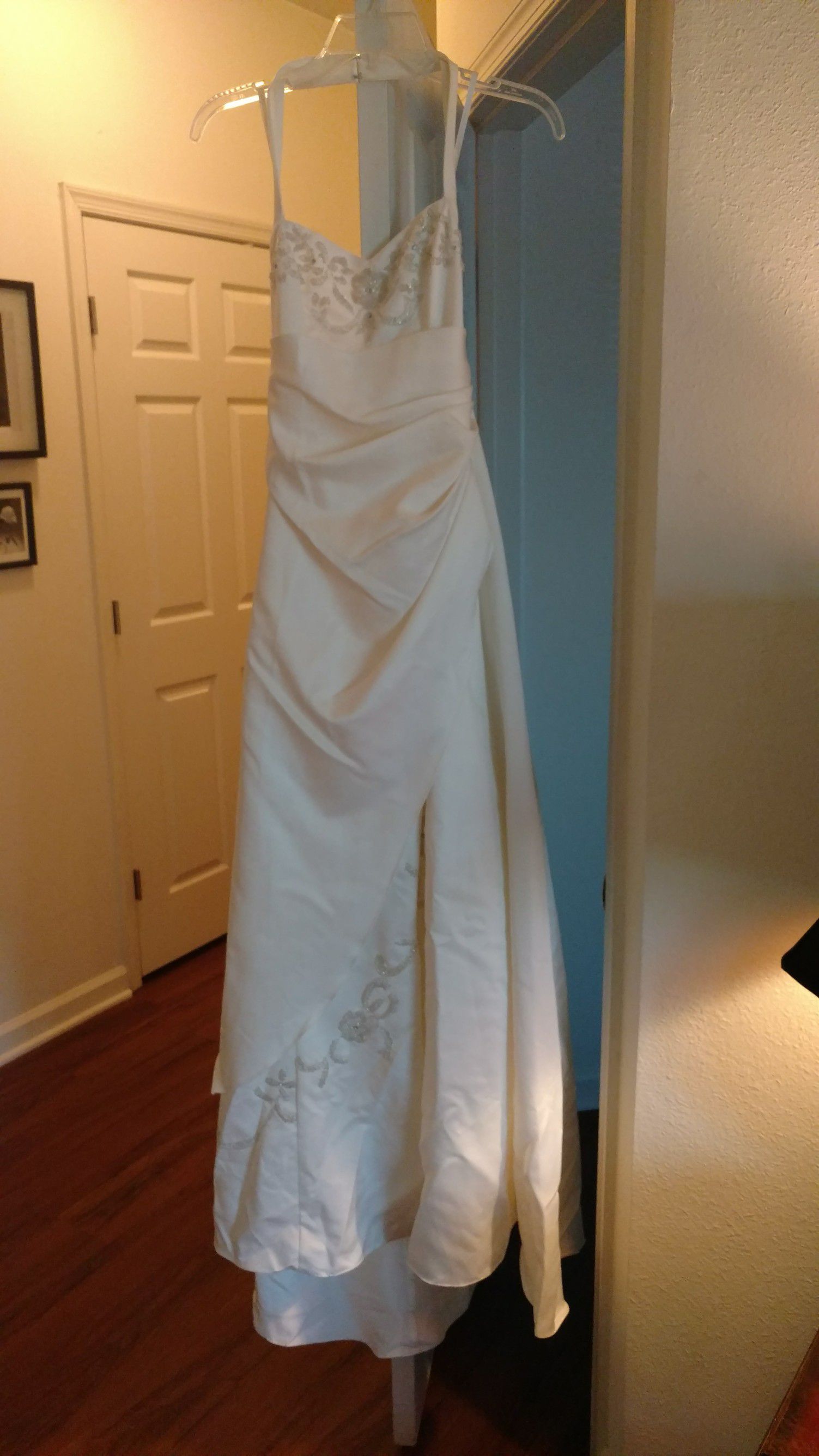 Wedding dress by Jodi Kristopher size 3/4