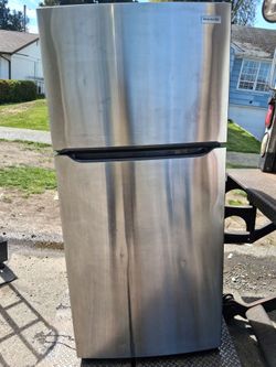 Frigidaire Refrigerator