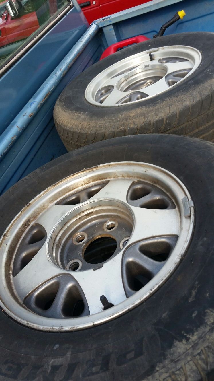 Prime Well mounted tires