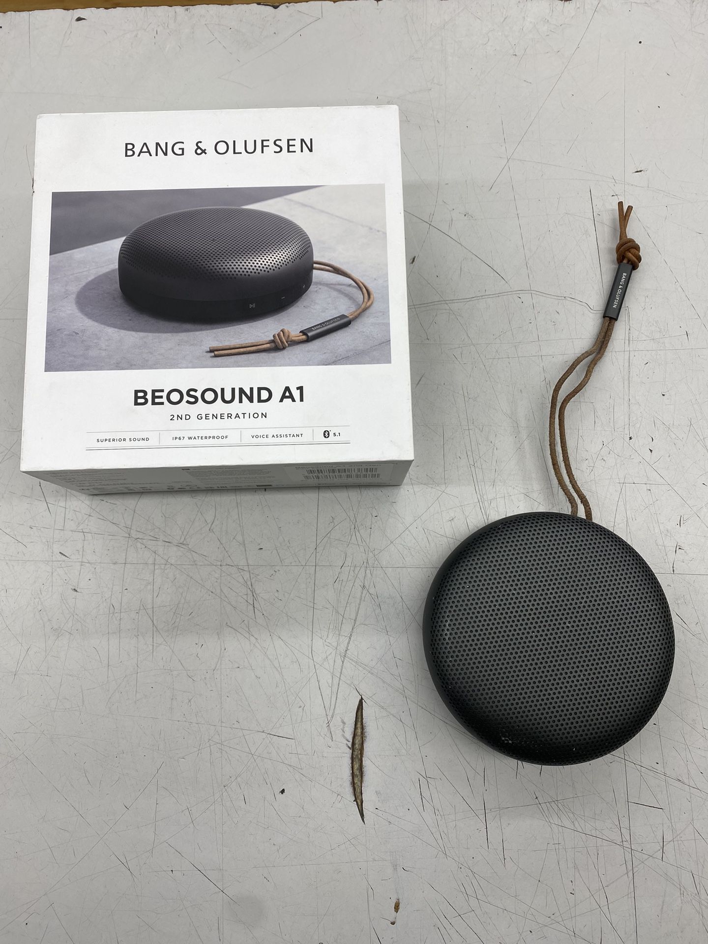 $150 Bang & Olufson Beosound A1 2nd Generation Portable Bluetooth Speaker 