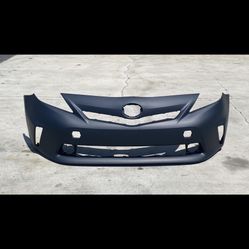12-14 TOYOTA PRIUS V FRONT BUMPER COVER $180