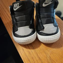 Baby Crib Jordan's 1c