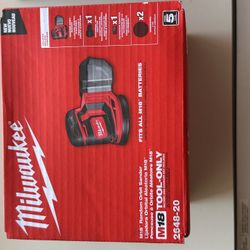 BRAND NEW MILWAUKEE M18 5" Random Orbit Sander