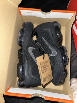 NIKE AIR VAPORMAX