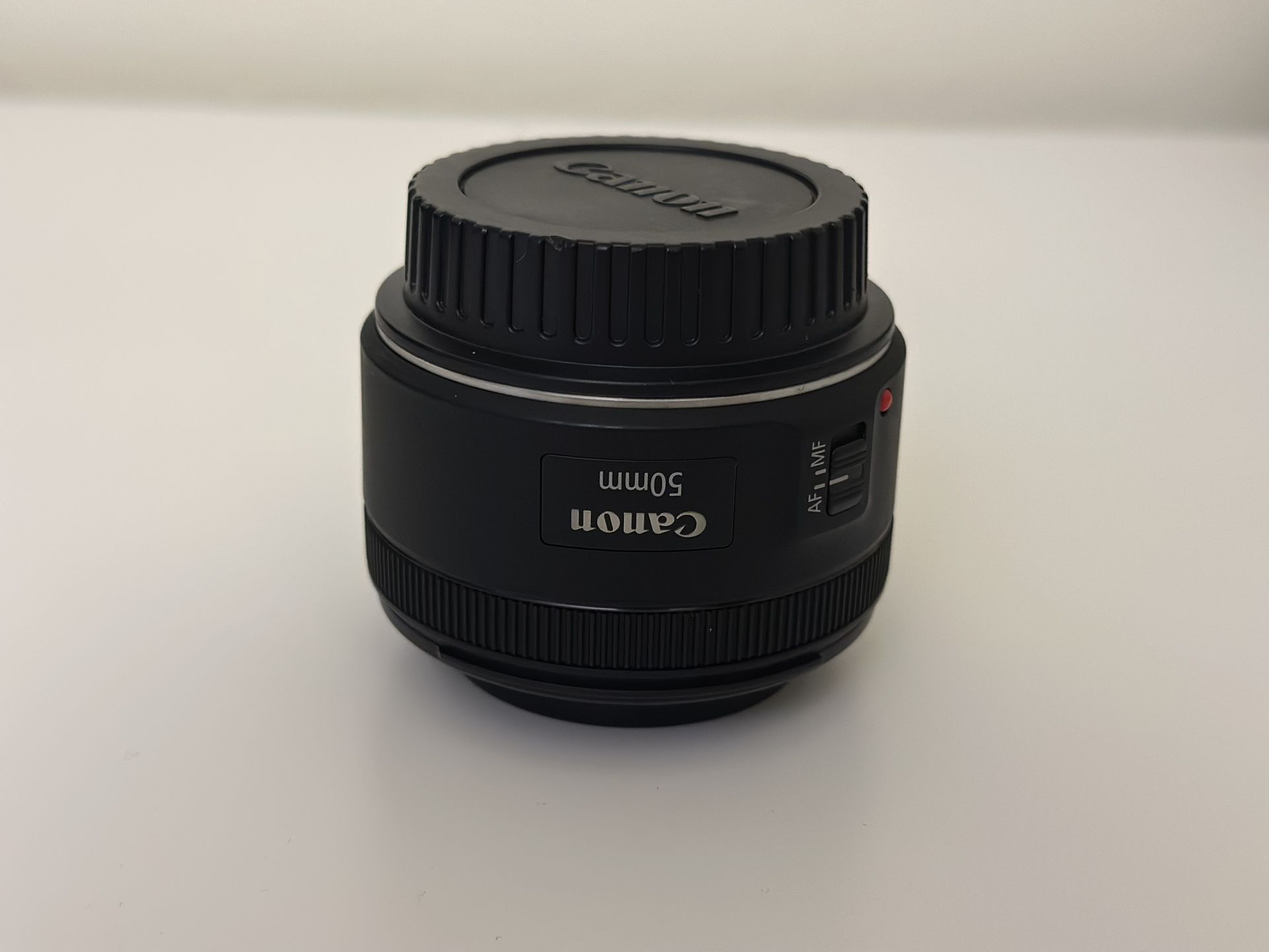 Canon EF 50mm f/1.8