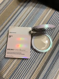 It cosmetics bye-bye pores illumination