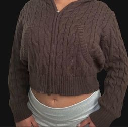 Brown Cropped Zip Up Sweater Size M
