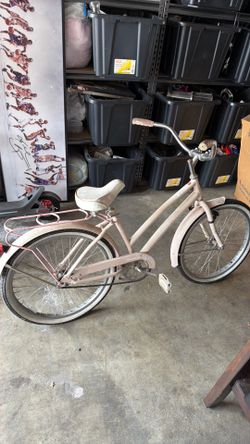 Huffy girl beach cruiser