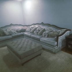 Gorgeous Living Room Set