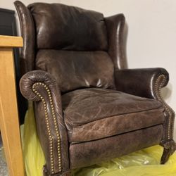 Maxwell Ball And Claw Leather Reclining Wing Chair - Bradington Young