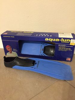 Aqua-Lung Fins Size Small 5-6