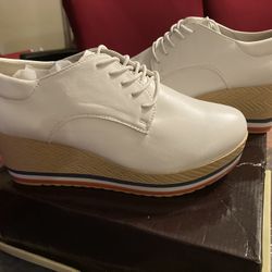 White Which shoe