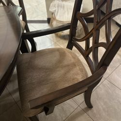 Dining Table With 8 Chairs (80”x42”x30”) 
