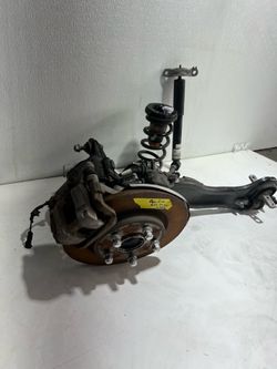 (4356) 17-25 Chrysler Pacifica Right Rear Knee Assembly Suspension 2017 2018 2019 2020 2021 2022 2023 2024 2025