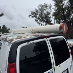 Roof Rack Off A 2006 GMC Van Great Condition 190$$$