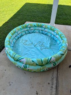 Float Life by Funboy Inflatable Round 3-Ring Kiddie Pool,