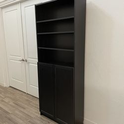 Almost New Large Bookcas Bookshelf With Great Condition 