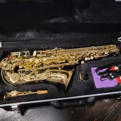 Alto Saxophone & Ukulele 