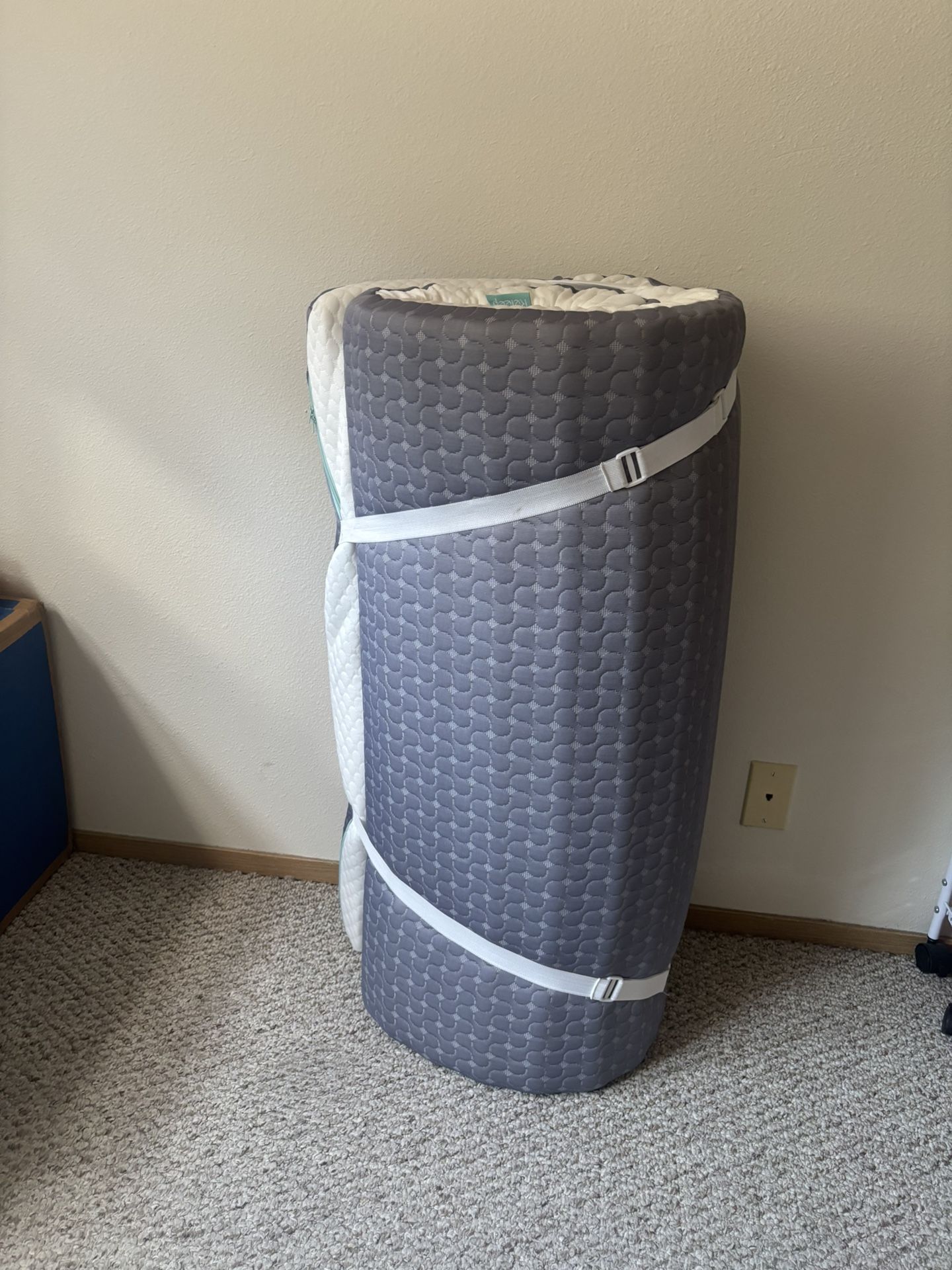 3-inch Mattress Topper With Case - Basically Brand New