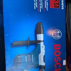 Bosch 13 Amp Corded 1.5\8 In SDs Variable Speed Rotary Hammer Dril 