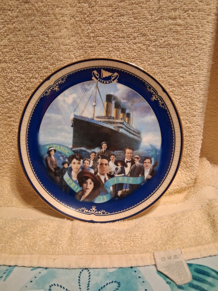 Titanic Collectible Plate