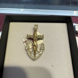 10k Diamond Cross Pendant 11.5 Grams 