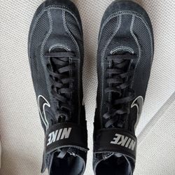 Like New Nike size 9 Wresting Shoes And Head Gear