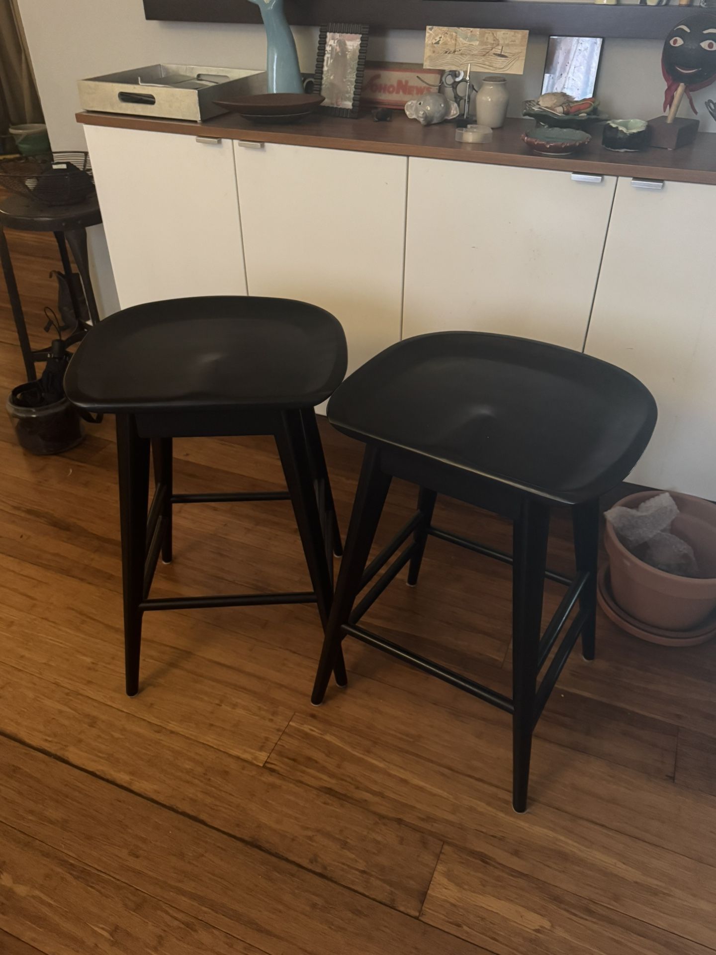 Set of 2 Wood Brown Bar Stools