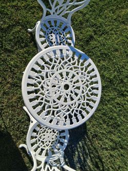 Beautiful 3 piece cast iron bestro  table chair set