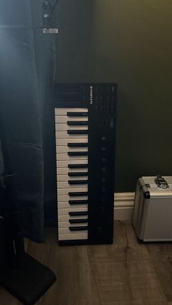 Native Instruments Komplete Kontrol M32