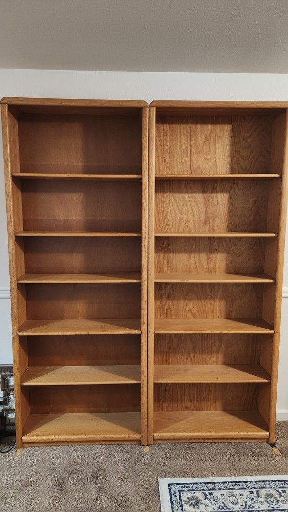 Bookcase Solid Wood [Pending]