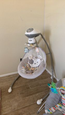 Baby swing