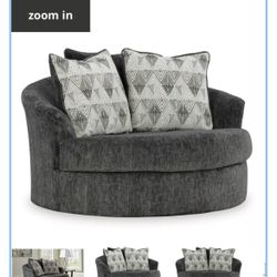 Oversized Swivel Chair 