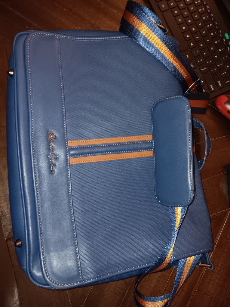 *New Never Used Robert Graham Laptop Bag
