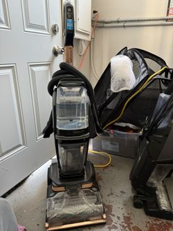 BISSELL REVOLUTION HYDROSTEAM PET