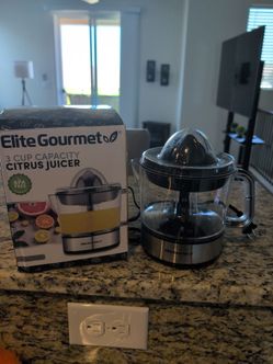 3 Cup Citrus Juicer