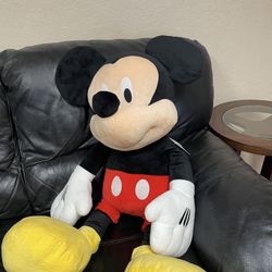 Giant Mickey 