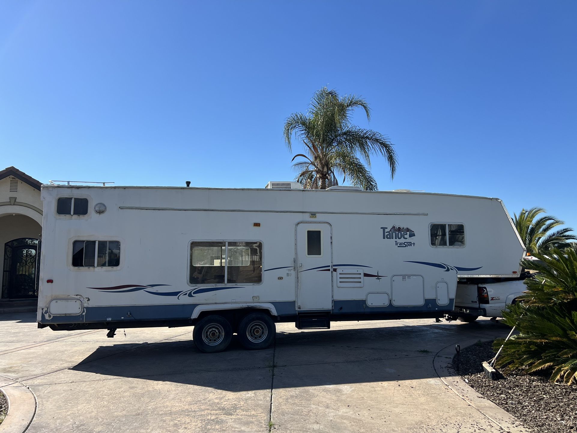 03 Tahoe Toyhauler W Fuel ⛽️ Tags 2025 W Pink Tows Great