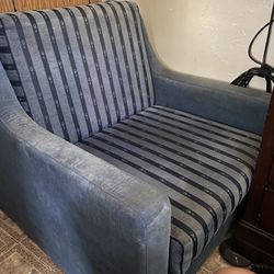 Vintage 90s Spacesaving Twin Sleeper Chair / Armchair with Storage Base.