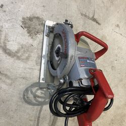 SKILSAW HD77M  7-1/4” Worm Drive Saw. Made In USA. Good Condition. Price is Firm. Cash only 