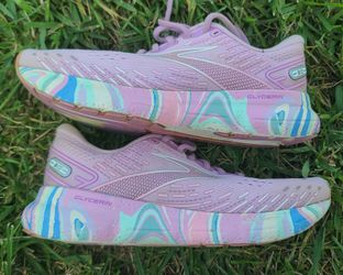 Brooks  womens shoes size 8.5