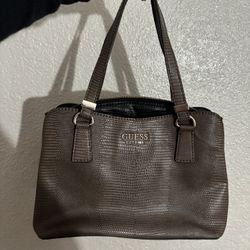 Brown Guess Bag🤎