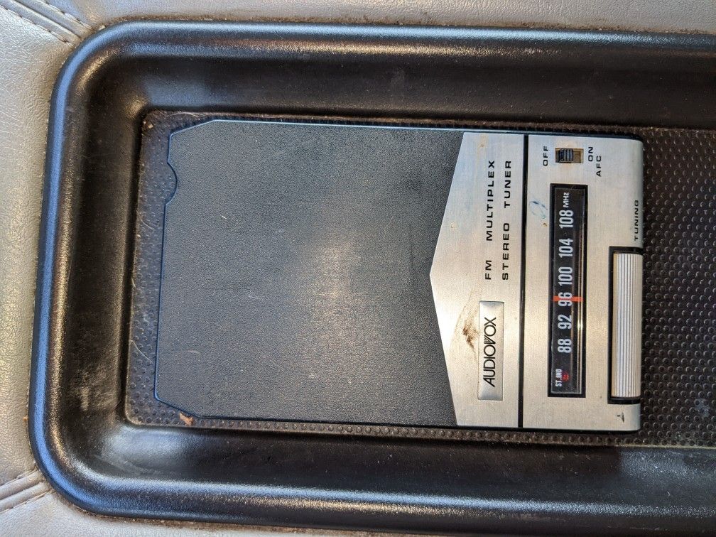 Read Description - Vintage Audiovox 8-track Cartridge Converter To Tuner Am Fm Radio