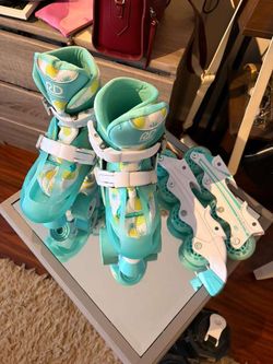 Like new kids skates size 10