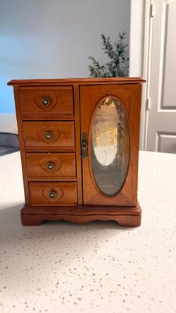 Jewelry organizer
