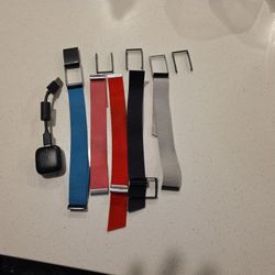 Whoop 4.0 With Charger and 5 Bands