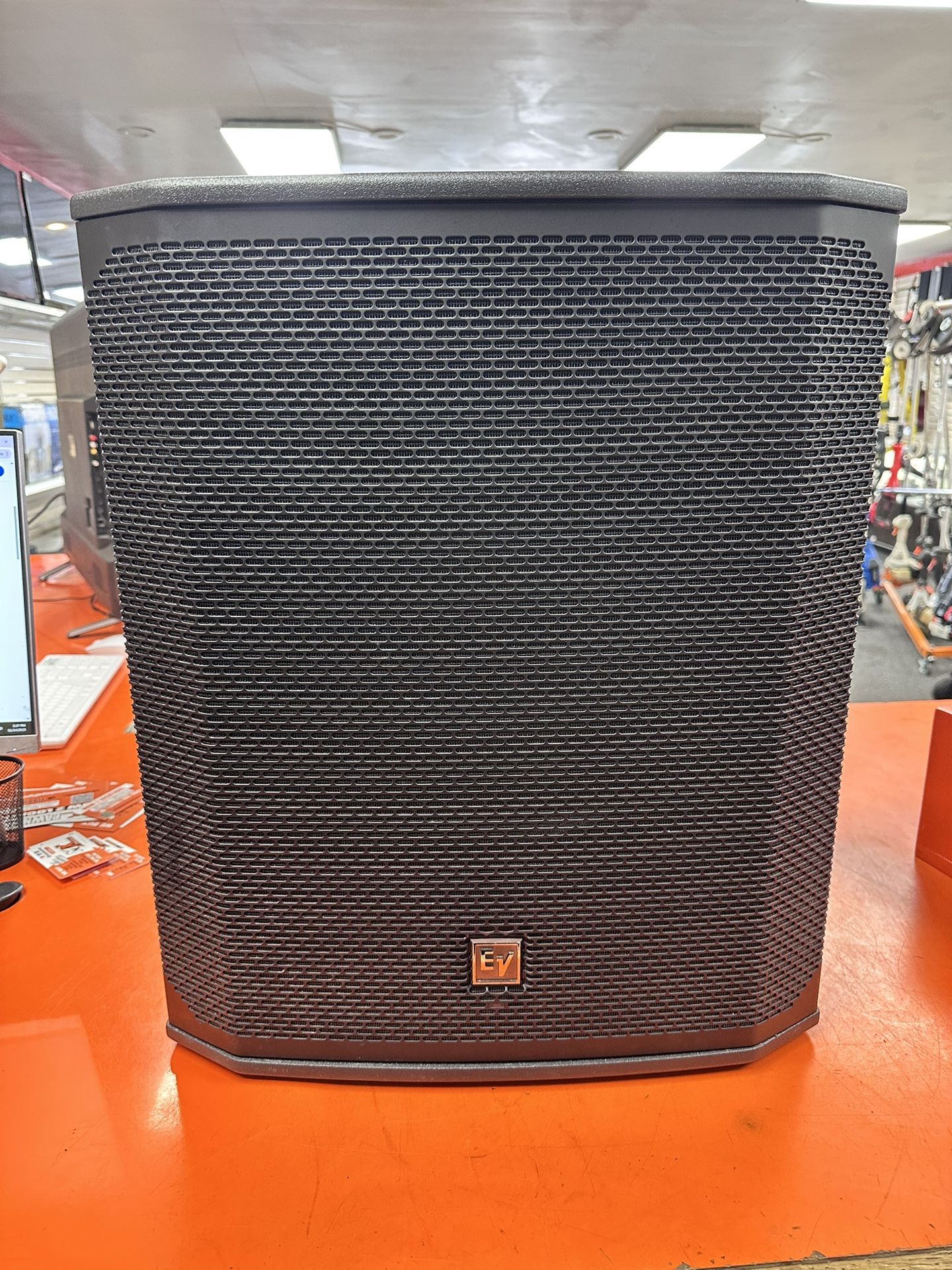 Electro-Voice ELX200-18SP Subwoofer